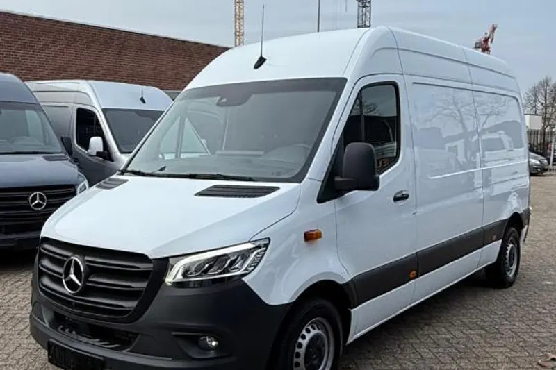 Mercedes-Benz Sprinter (2024)