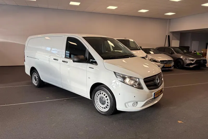 Mercedes-Benz eVito (2024)