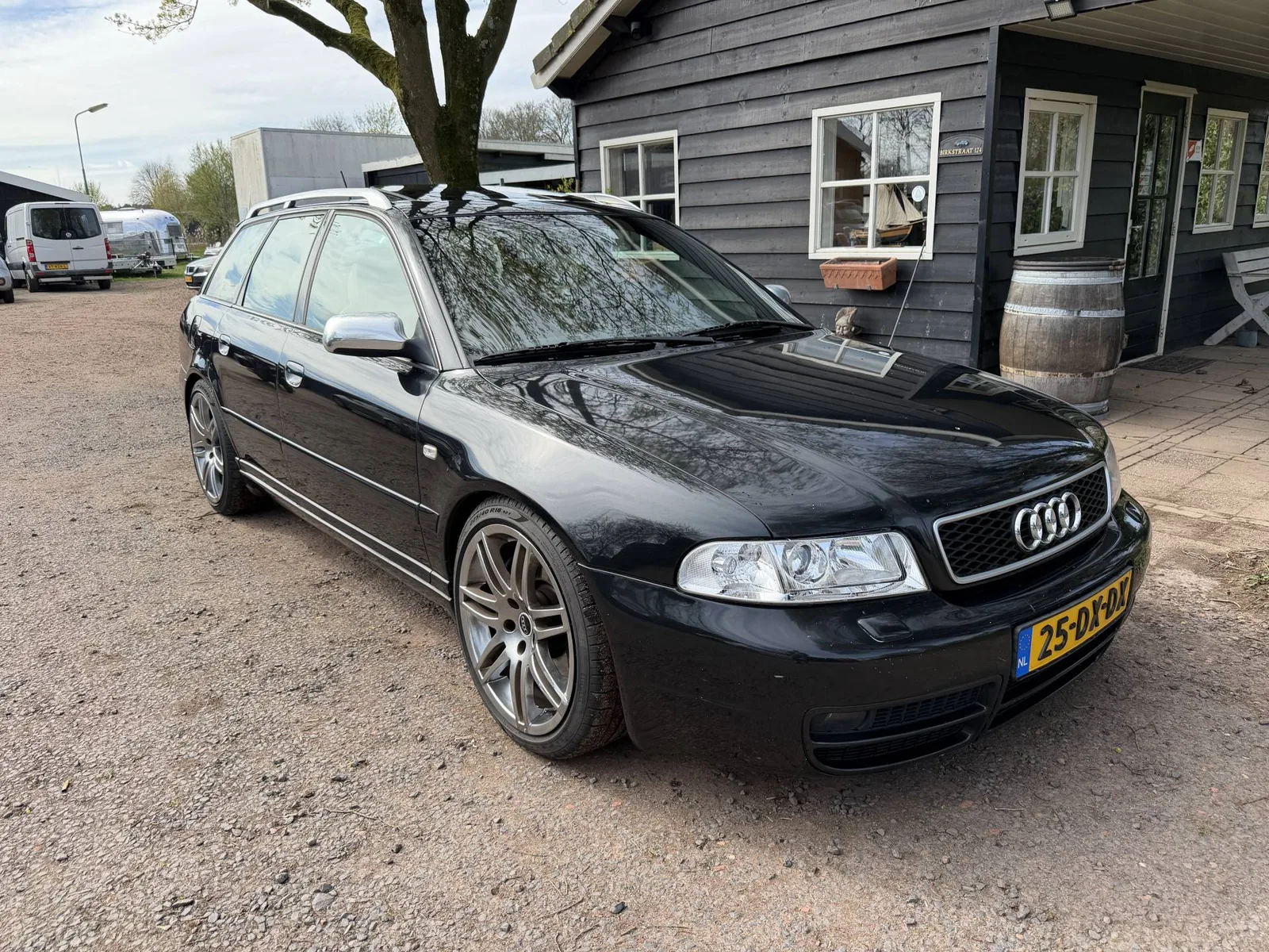 Audi A4 (2000) — foto 1