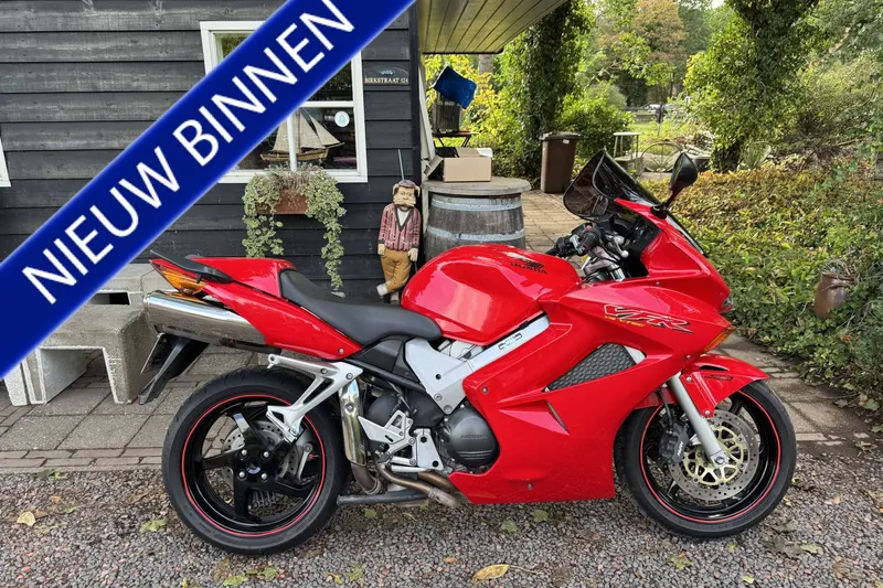 Honda VFR800 800FI (2002)