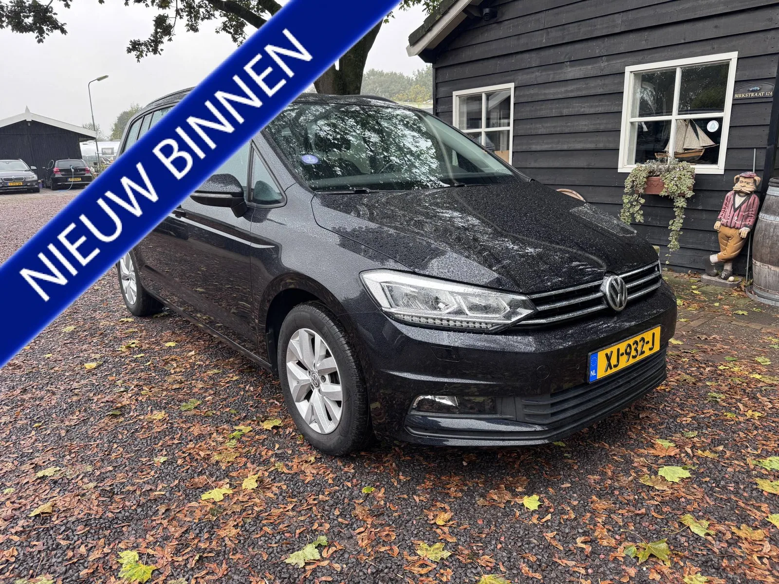 Volkswagen Touran (2017) — foto 1