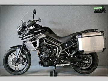 Triumph Tiger 800 XRX (2016) — foto 1