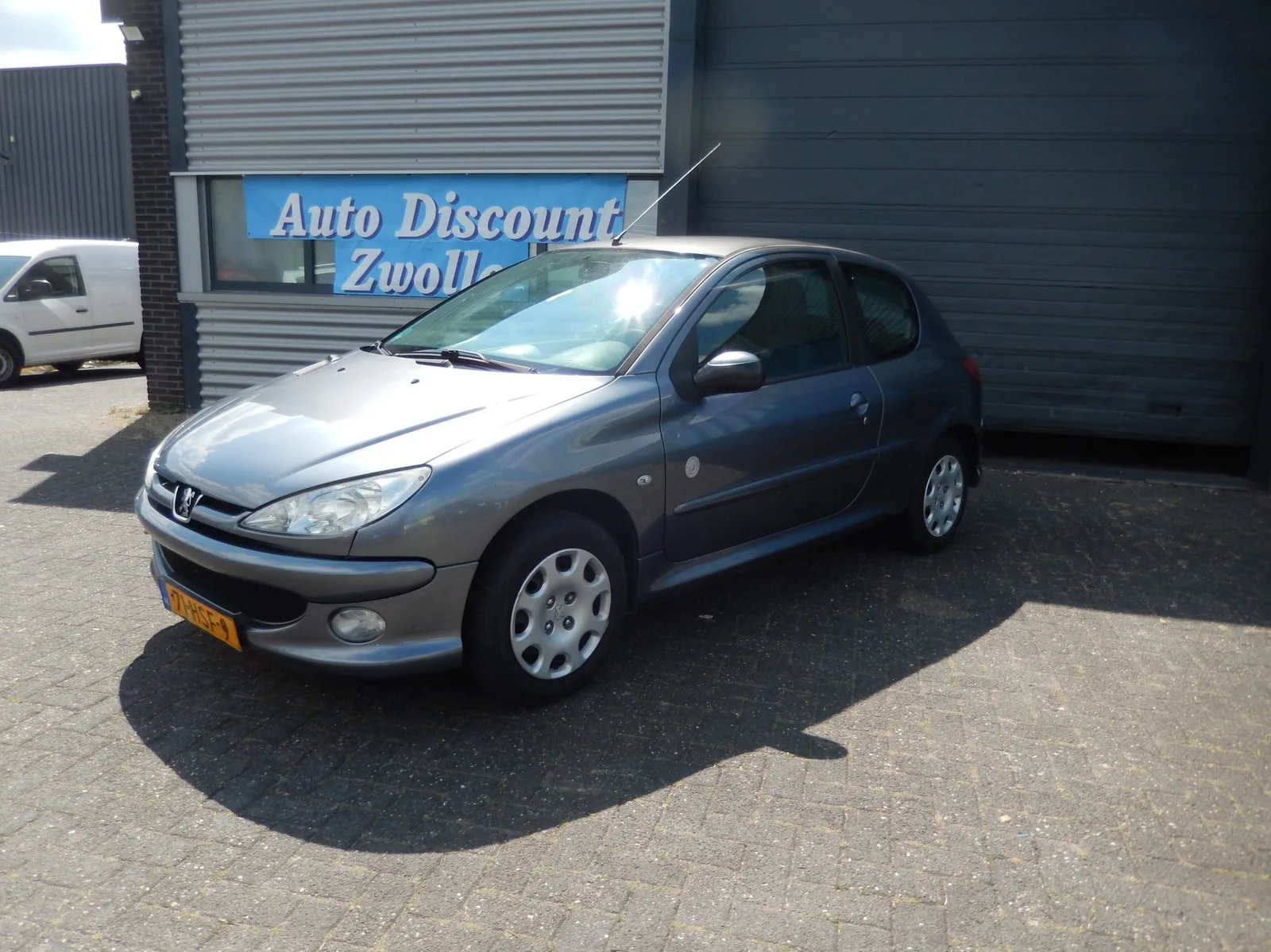 Peugeot 206 (2009) — foto 1