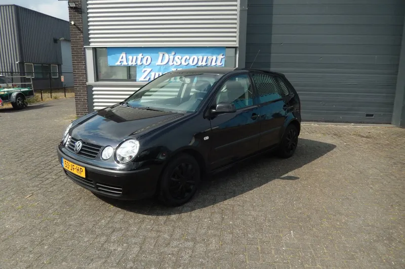 Volkswagen Polo (2002)