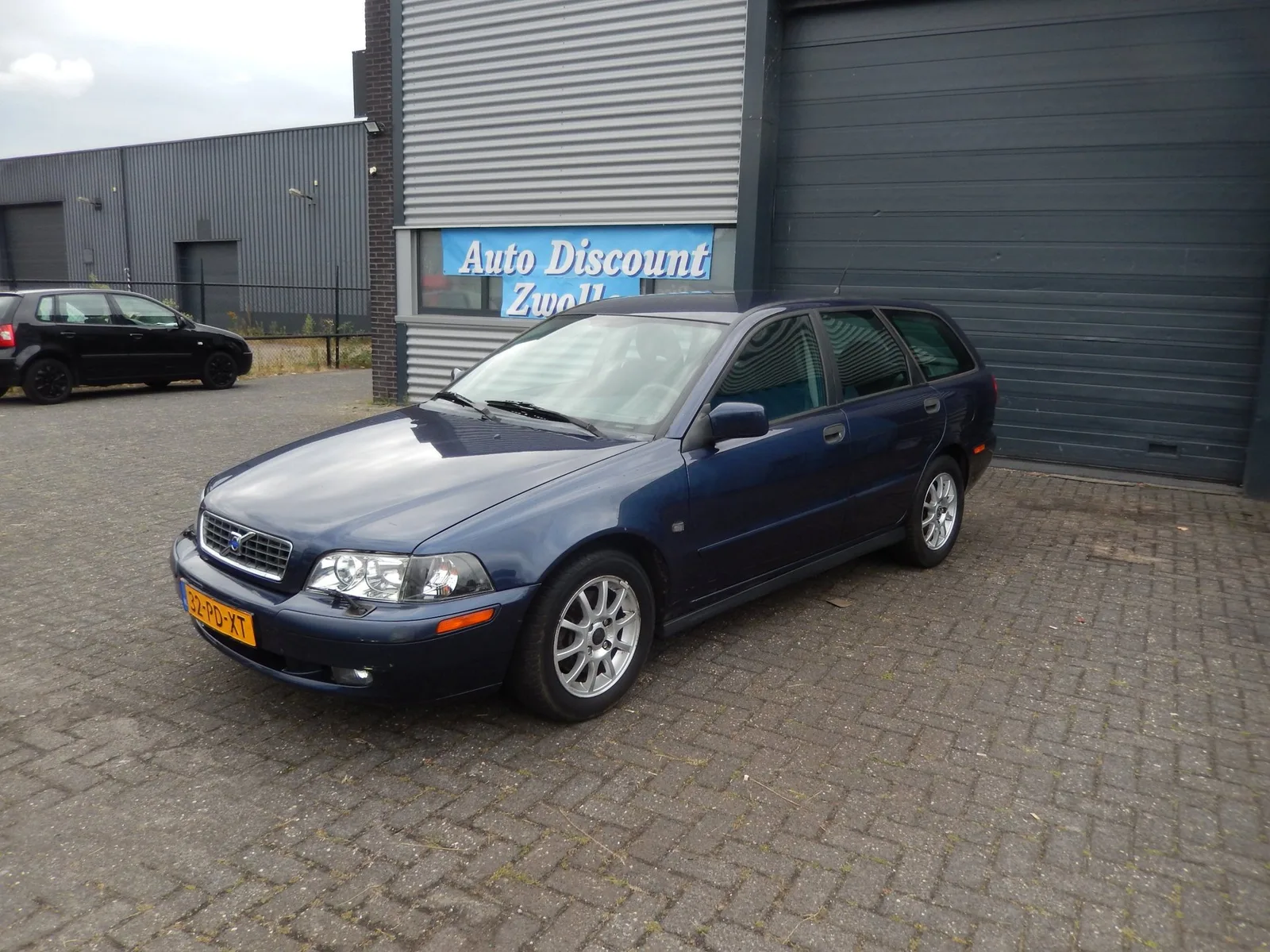 Volvo V40 (2004) — foto 1