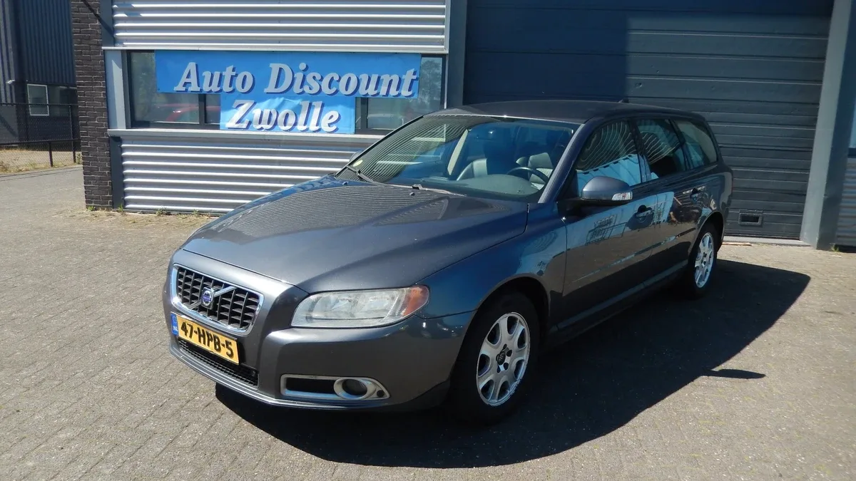 Volvo V70 (2009) — foto 1