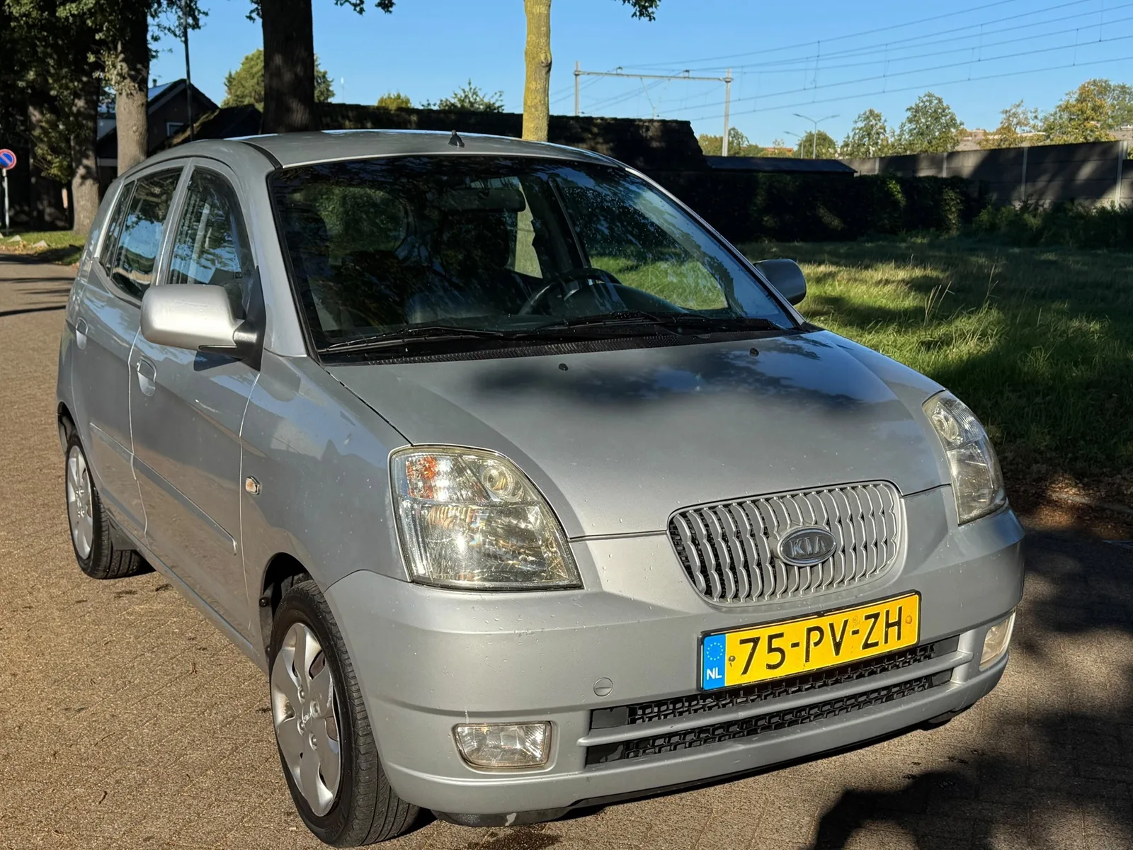 Kia Picanto (2004) — foto 1