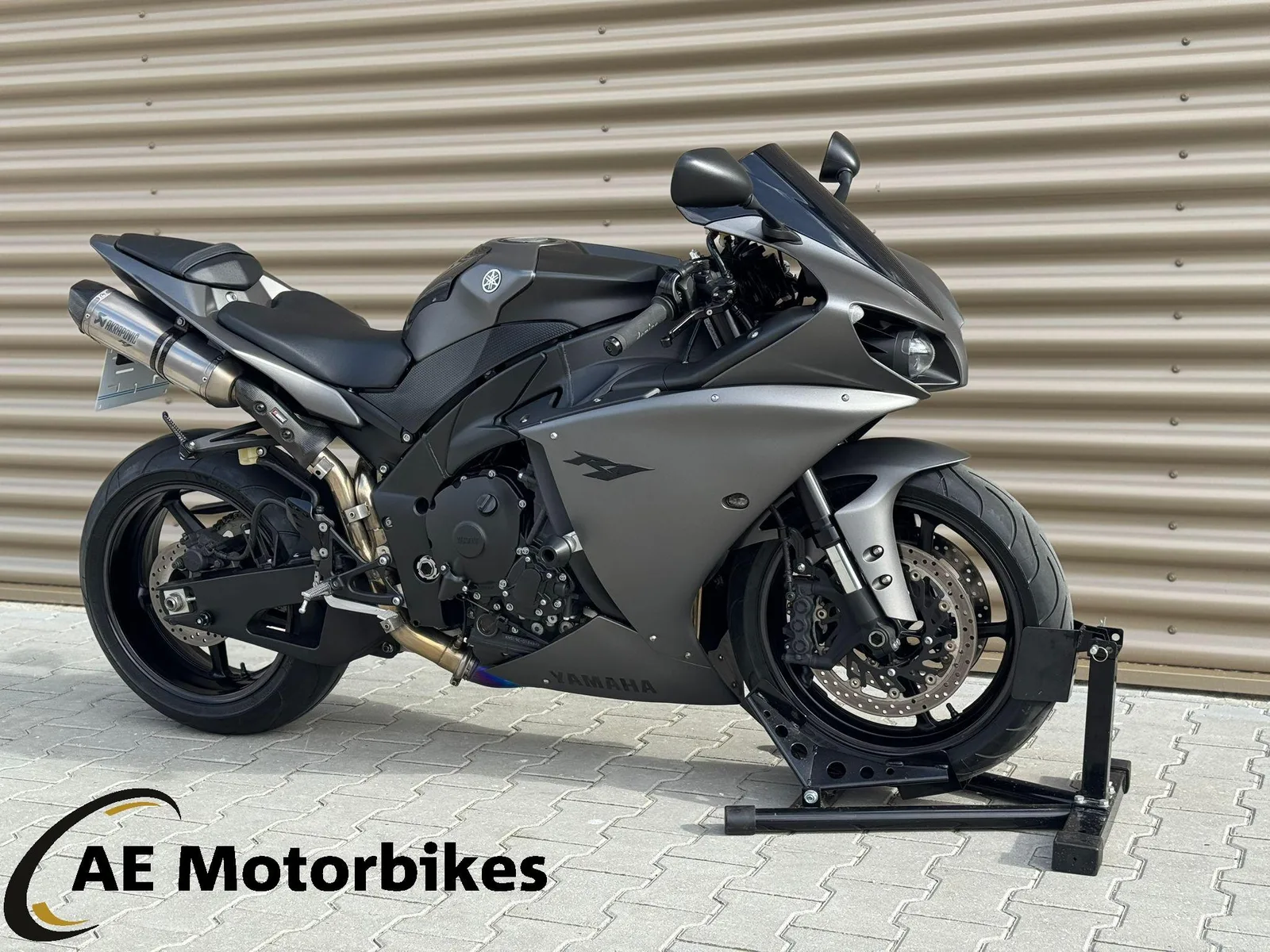 Yamaha YZF-R1 (2013) — foto 1