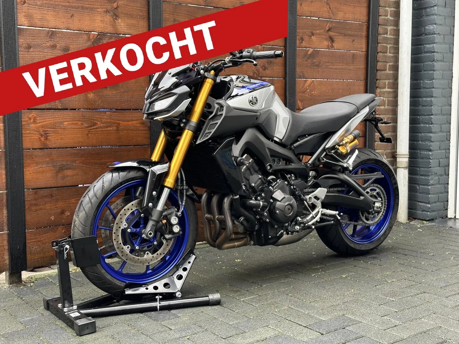 Yamaha MT-09 (2018) — foto 1