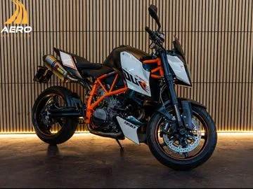 KTM 990 Super Duke R (2010) — foto 1