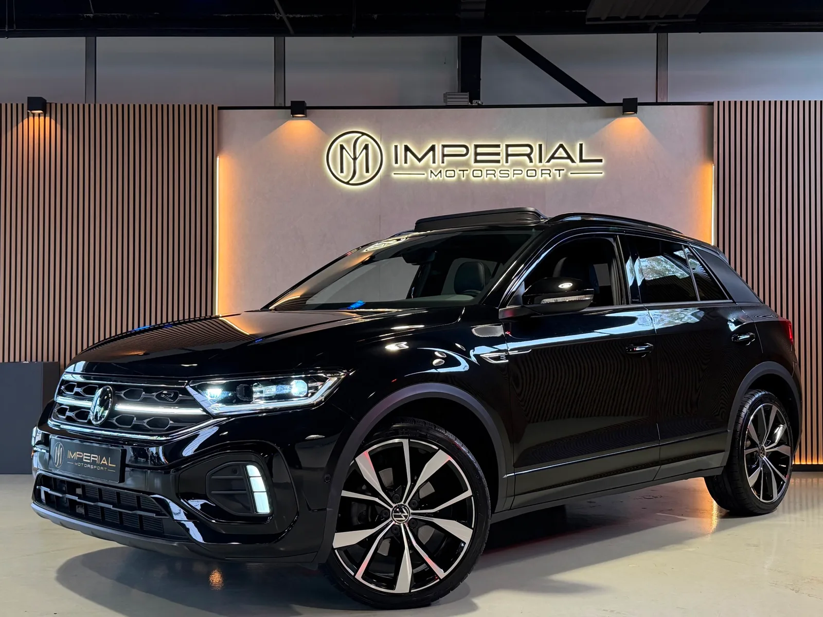 Volkswagen T-Roc (2025) — foto 1
