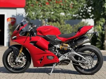 Ducati Panigale V2S (2025) — foto 1