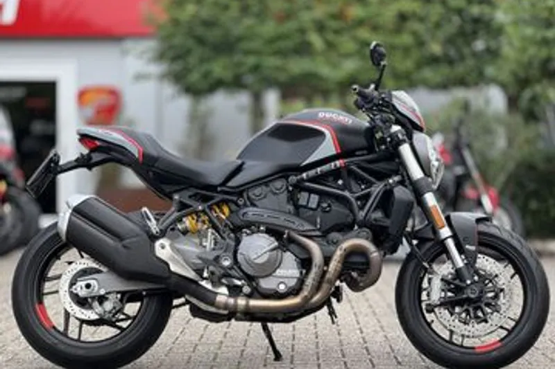 Ducati Monster 821 Dark (2020)