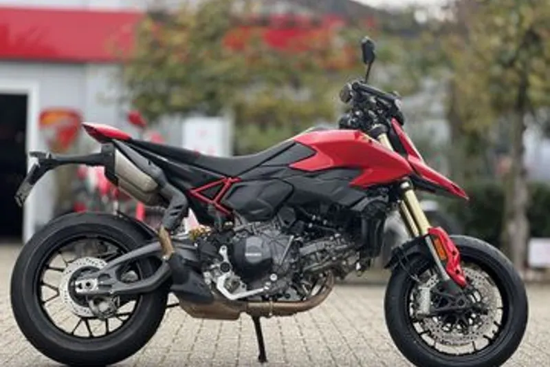 Ducati Hypermotard V2 (2026)