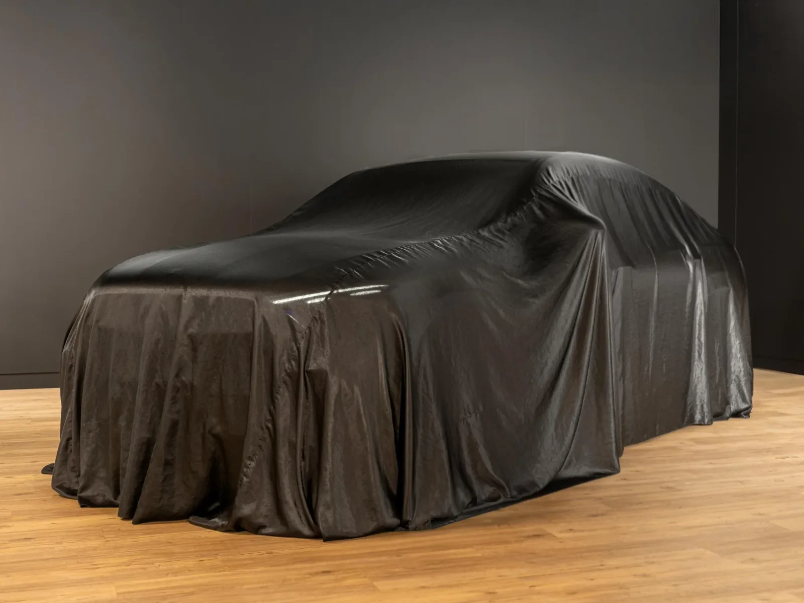 Mercedes-Benz EQA (2023) — foto 1