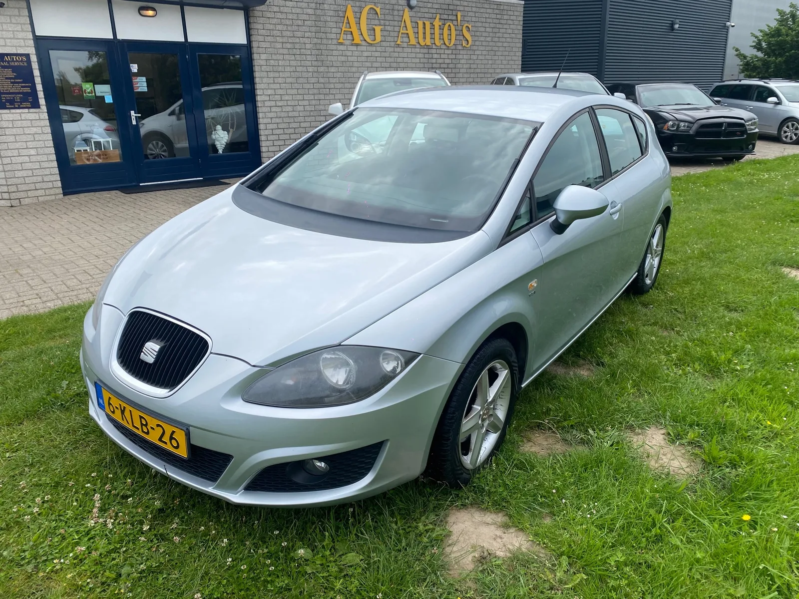 SEAT Leon (2011) — foto 1