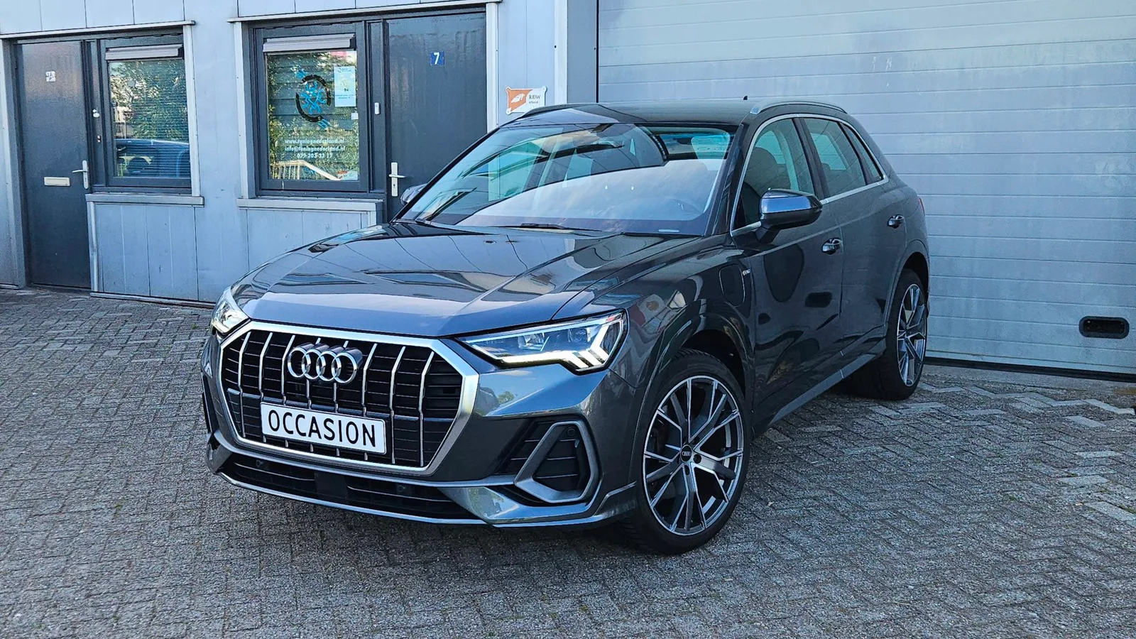 Audi Q3 (2021) — foto 1