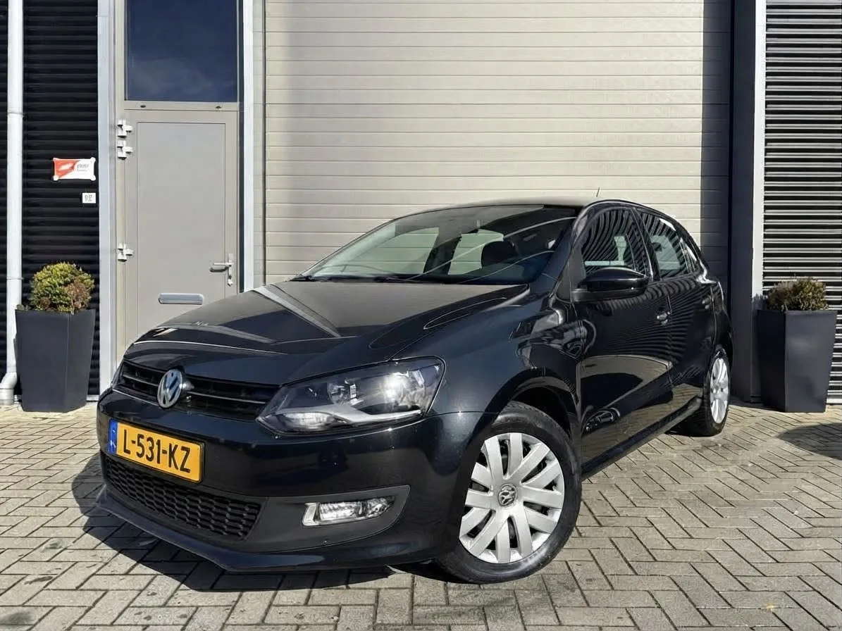 Volkswagen Polo (2010) — foto 1