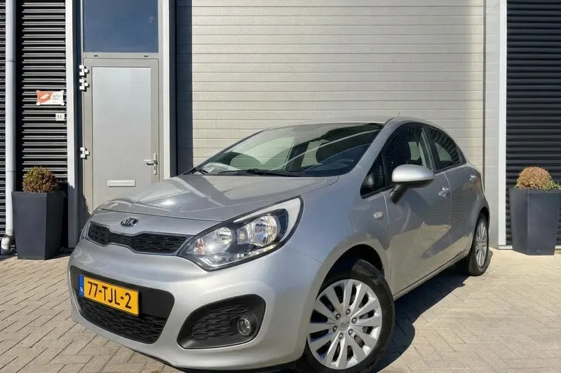 Kia Rio (2012)