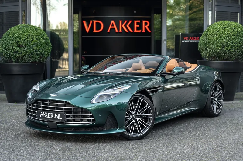 Aston Martin DB12 V8 Volante (2025)