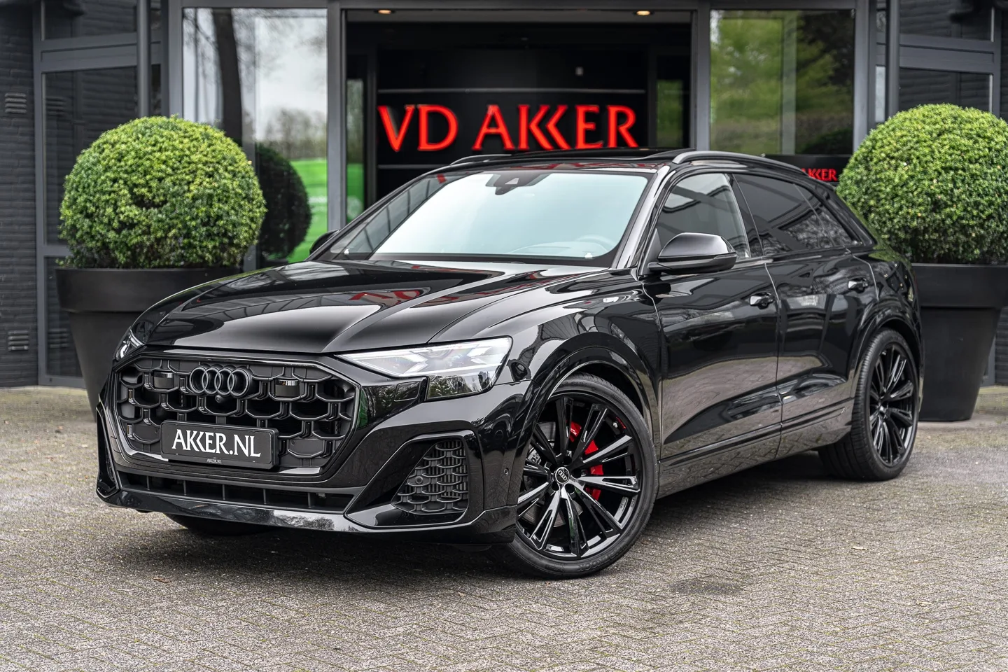 Audi SQ8 (2024) — foto 1