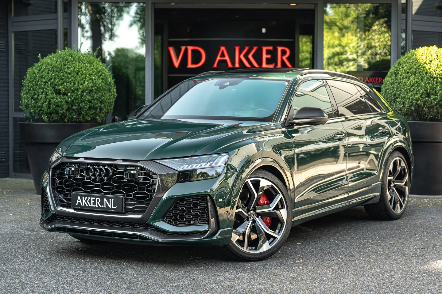 Audi RSQ8 (2021) — foto 1