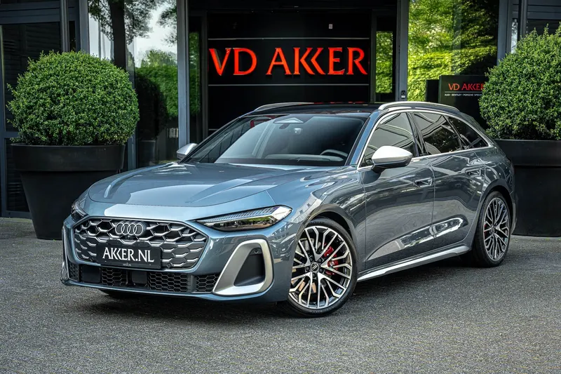 Audi RSQ8 (2022)