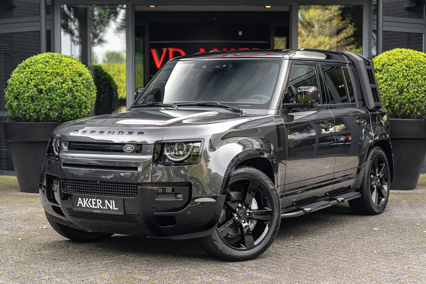 Land Rover Defender (2026) — foto 1