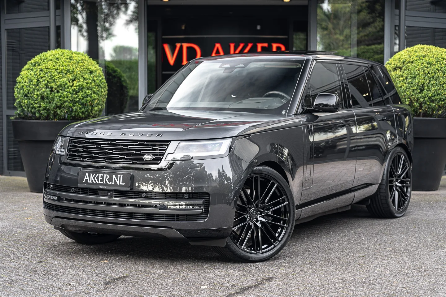 Land Rover Range Rover (2026) — foto 1