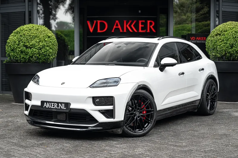 Porsche Macan (2025)