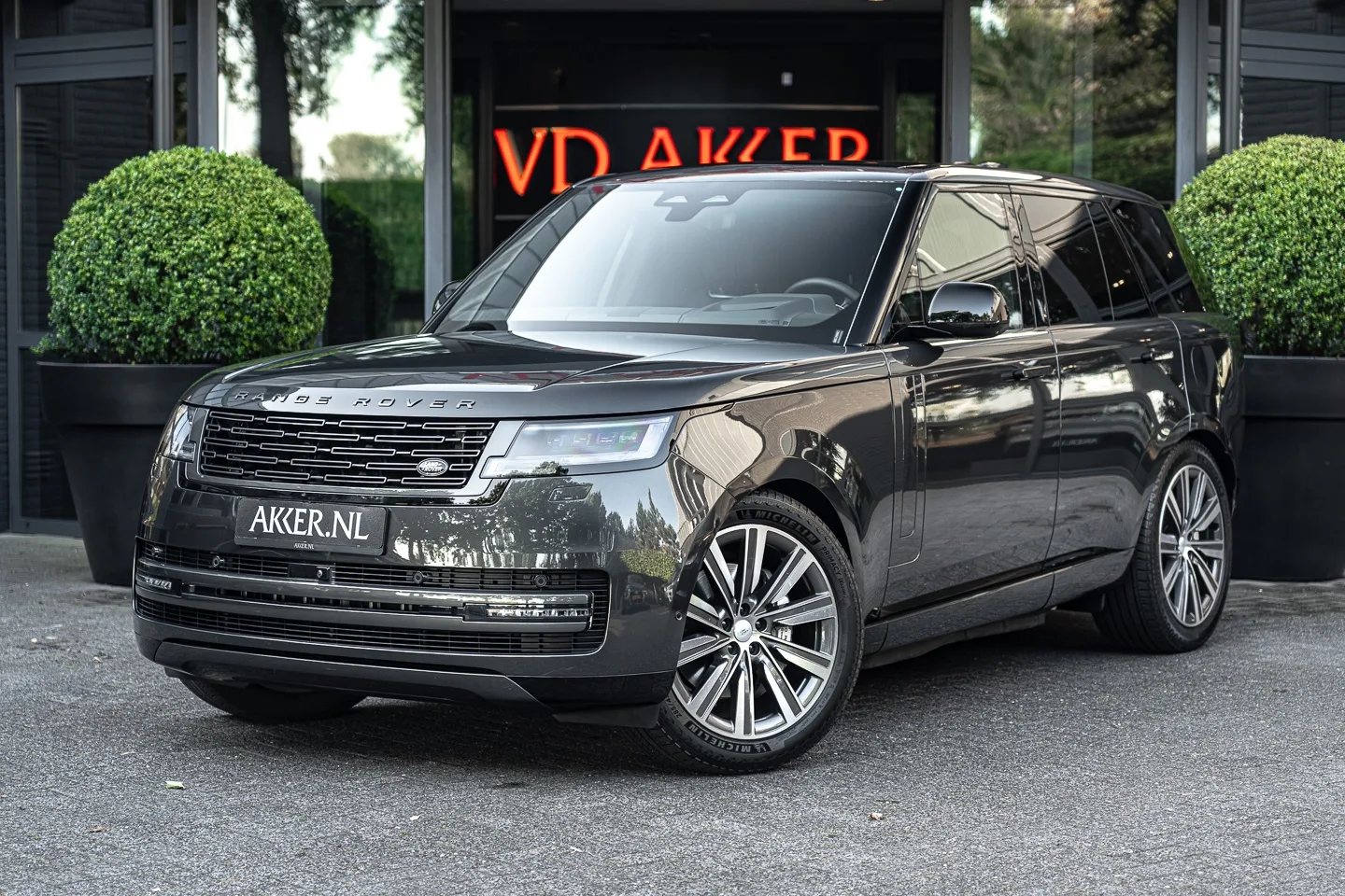Land Rover Range Rover (2026) — foto 1