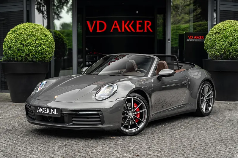 Porsche 992 (2019)