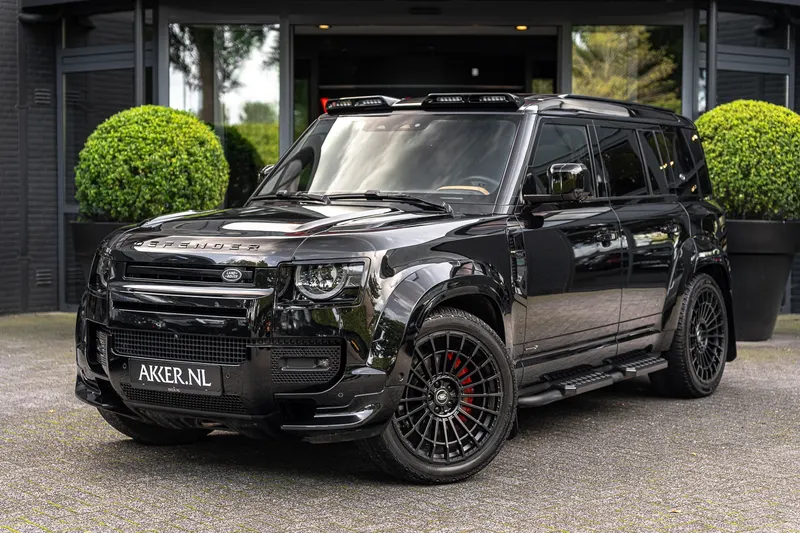 Land Rover Defender (2024)
