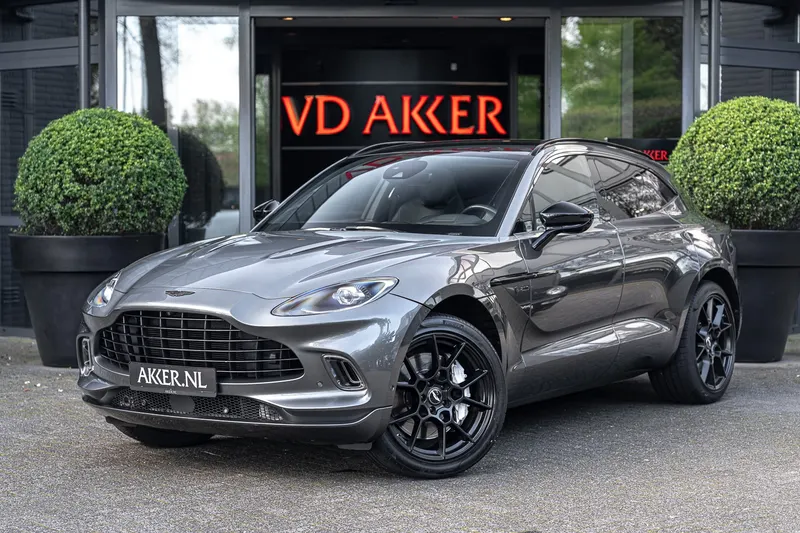 Aston Martin DBX (2020)