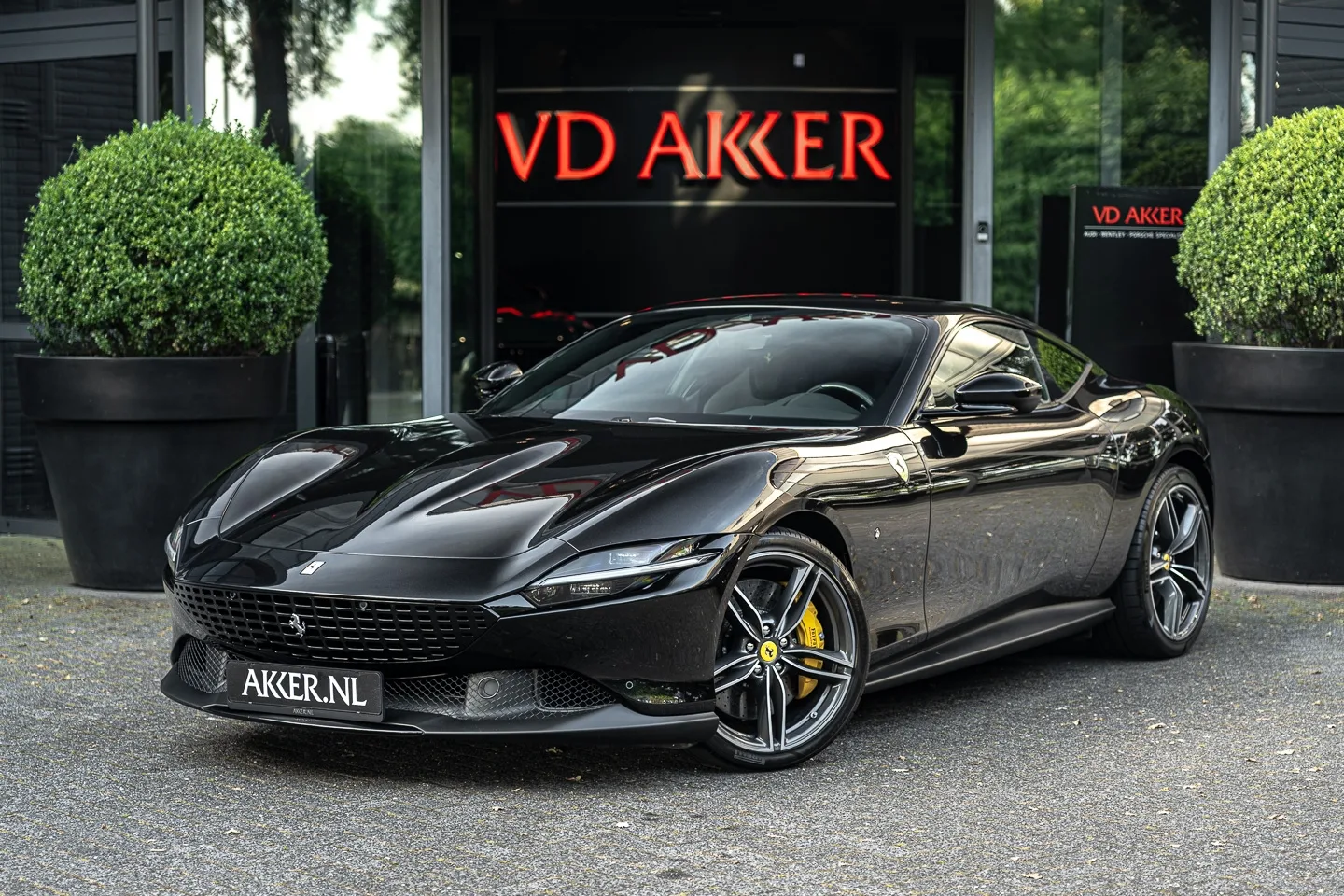 Ferrari Roma (2023) — foto 1