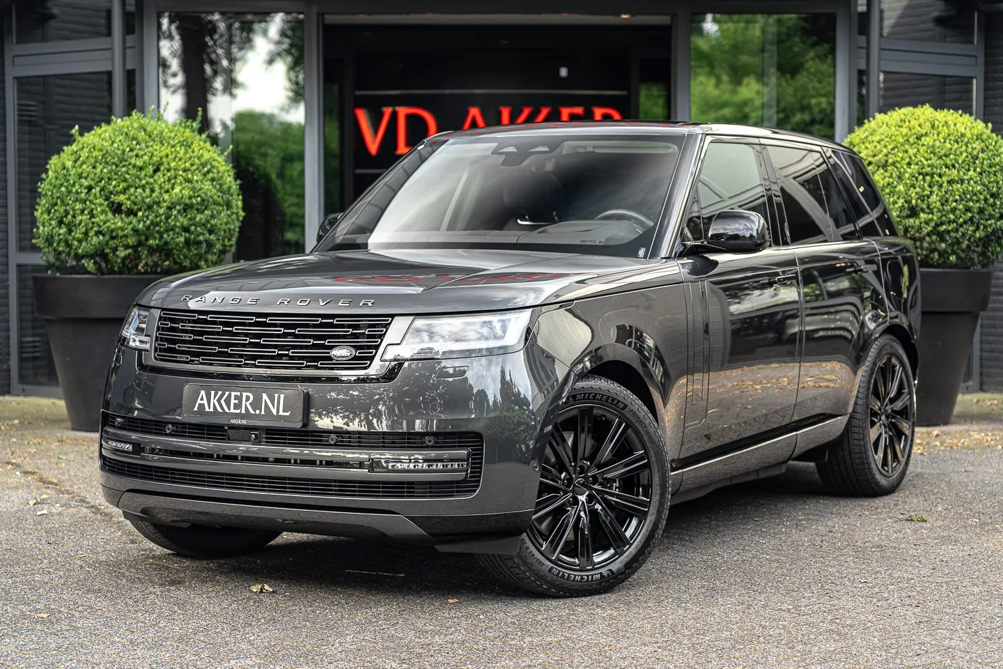 Land Rover Range Rover (2026) — foto 1