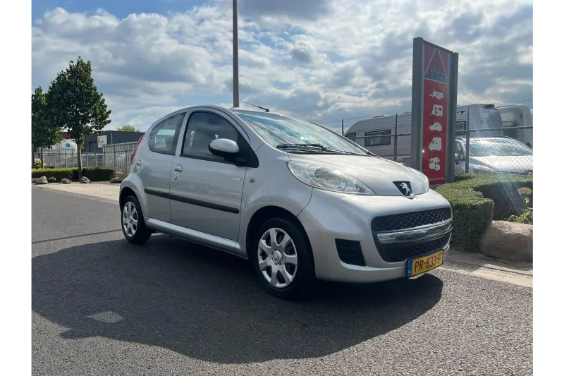 Peugeot 107 (2010)