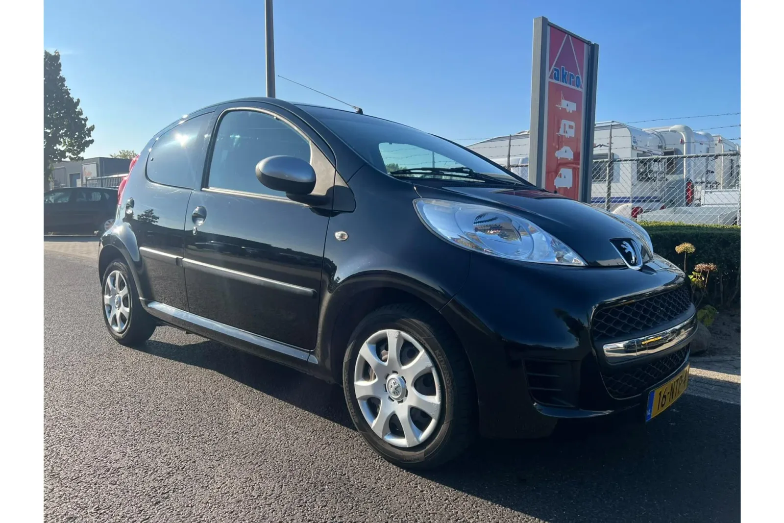 Peugeot 107 (2010) — foto 1