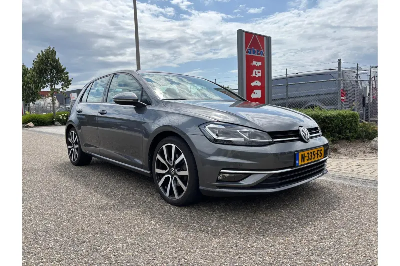 Volkswagen Golf (2017)