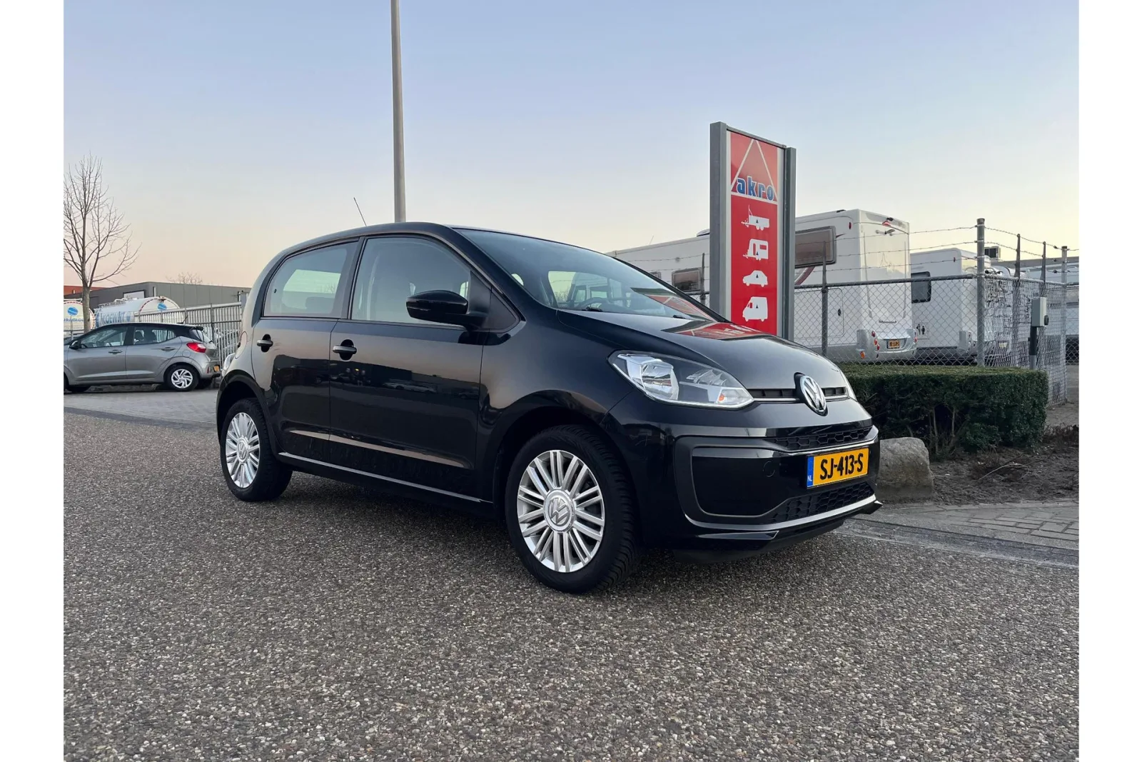 Volkswagen Up! (2017) — foto 1