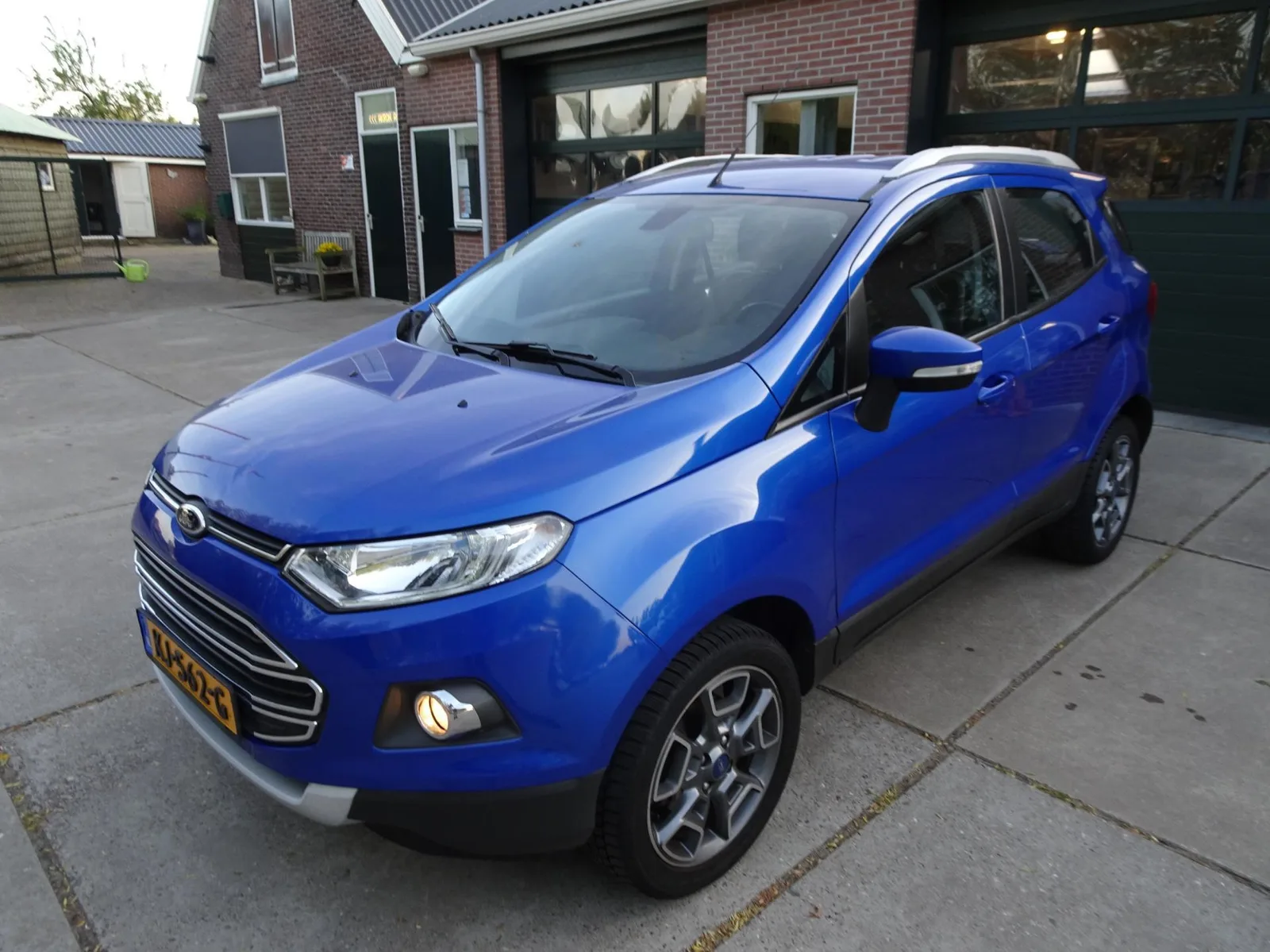 Ford EcoSport (2015) — foto 1