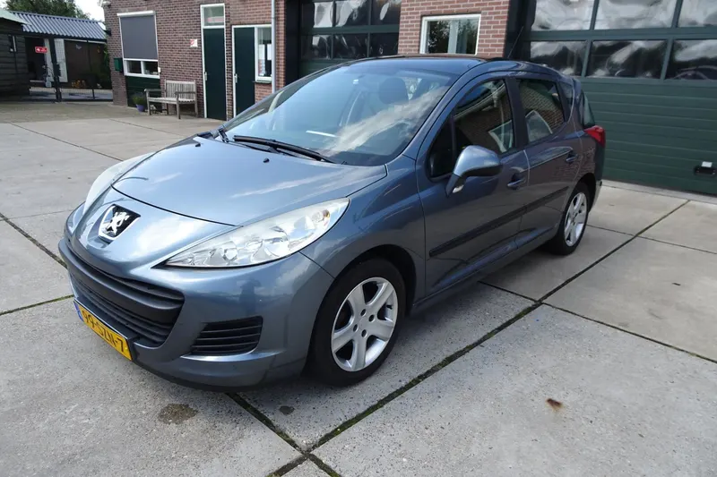 Peugeot 207 (2011)