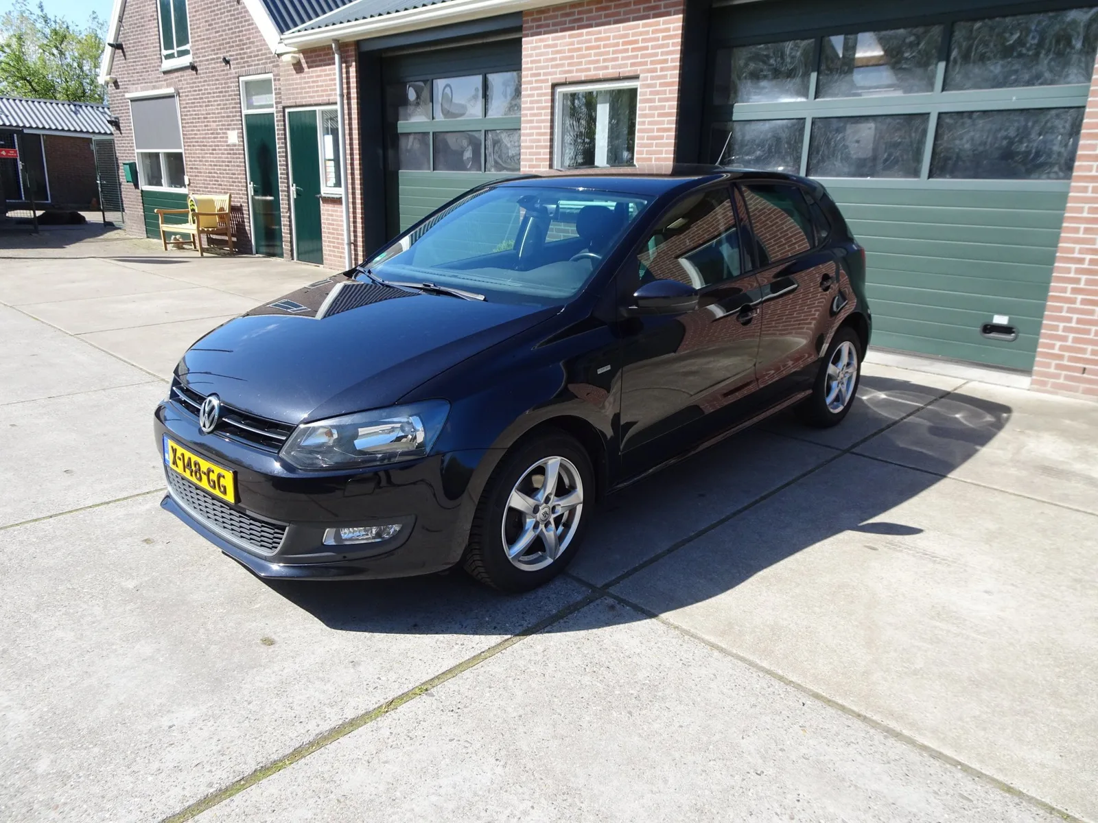 Volkswagen Polo (2014) — foto 1