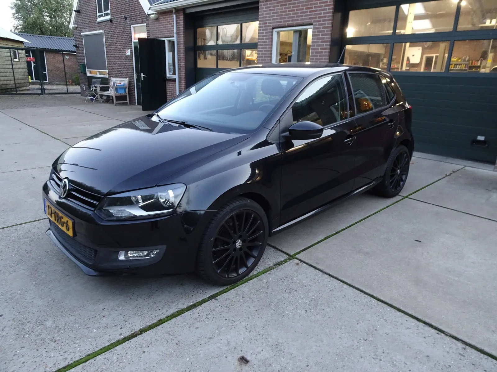 Volkswagen Polo (2012) — foto 1