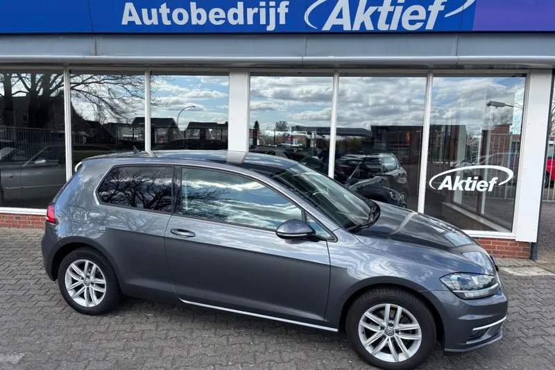 Volkswagen Golf (2018)