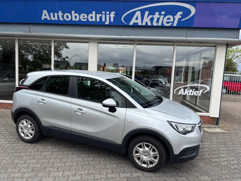 Opel Crossland X (2018) — foto 1