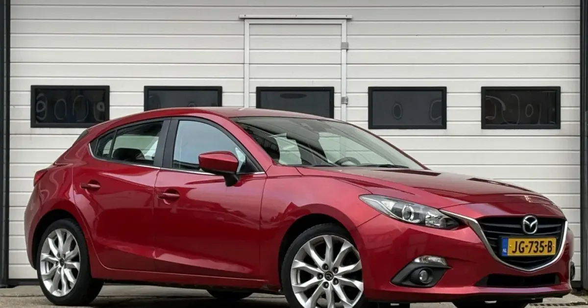 Mazda 3 (2016) — foto 1