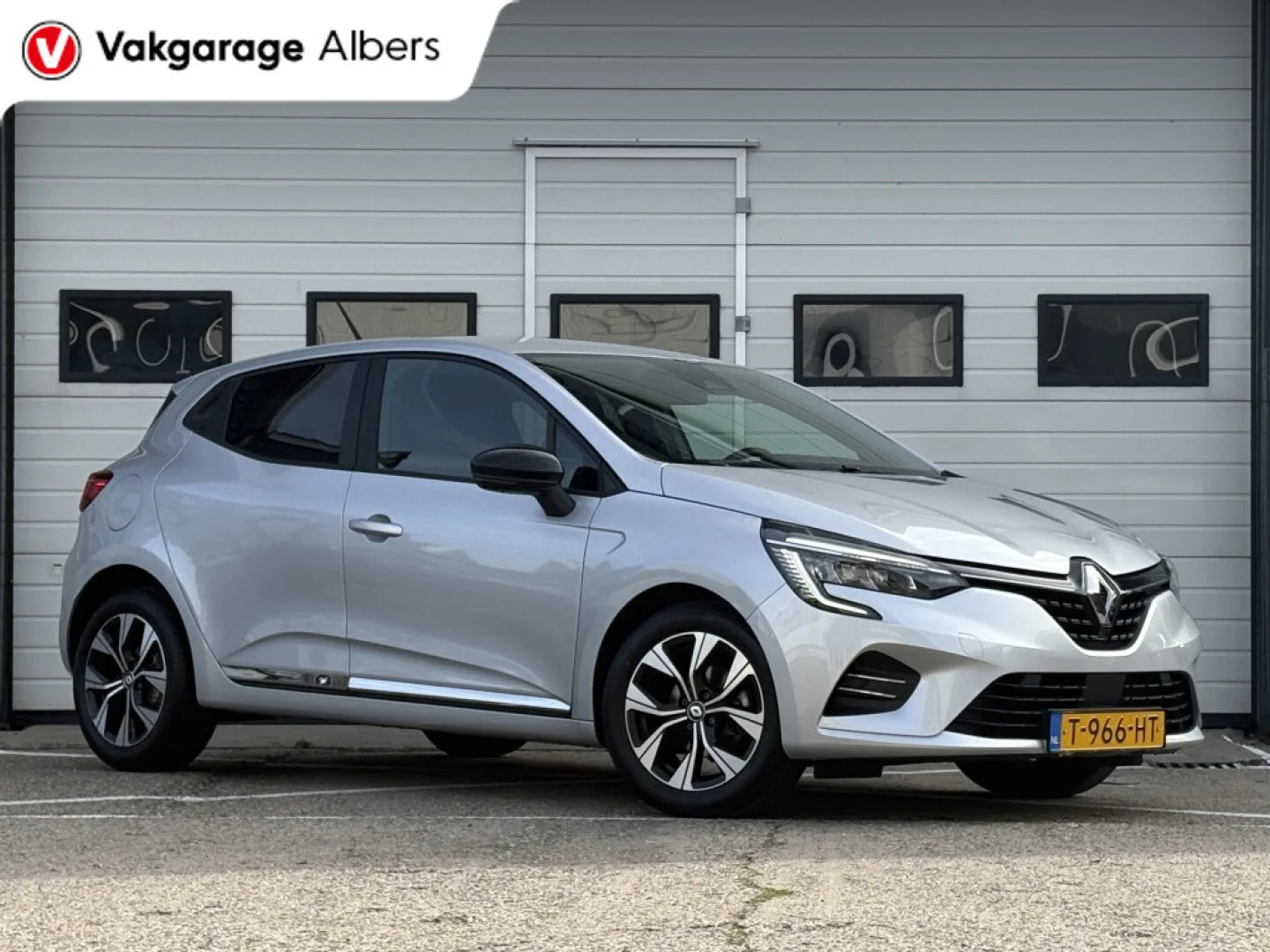 Renault Clio (2023) — foto 1