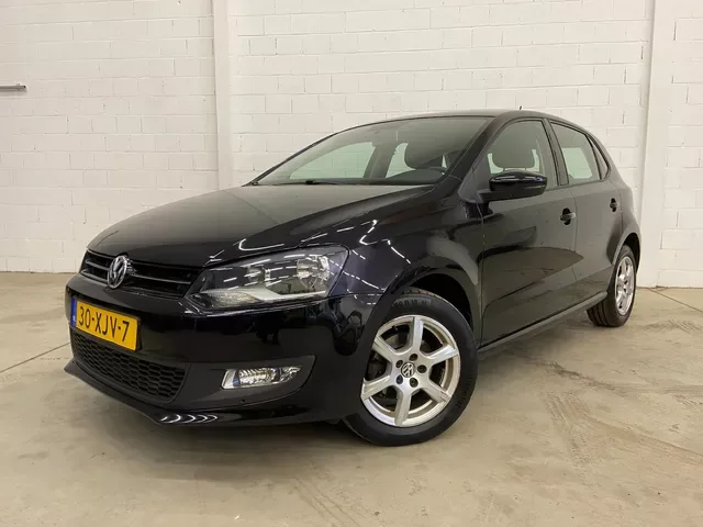 Volkswagen Polo (2012) — foto 1