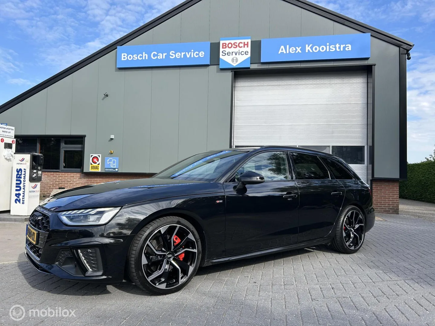 Audi A4 (2023) — foto 1